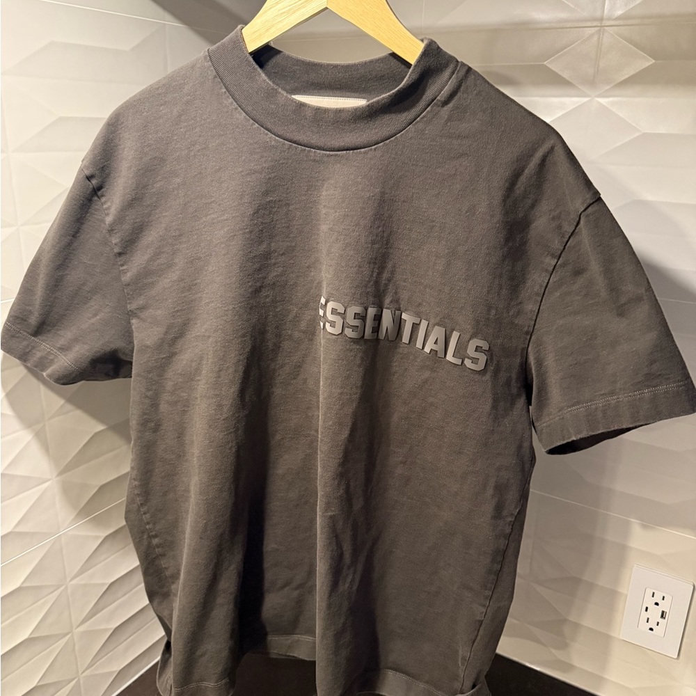 Essentials Men's Gray T-Shirt